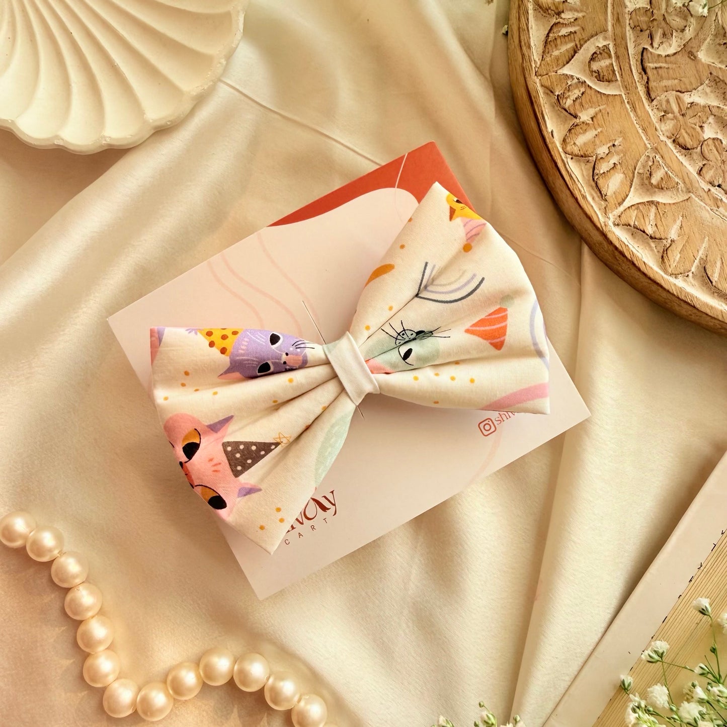 Chic Twist Bow