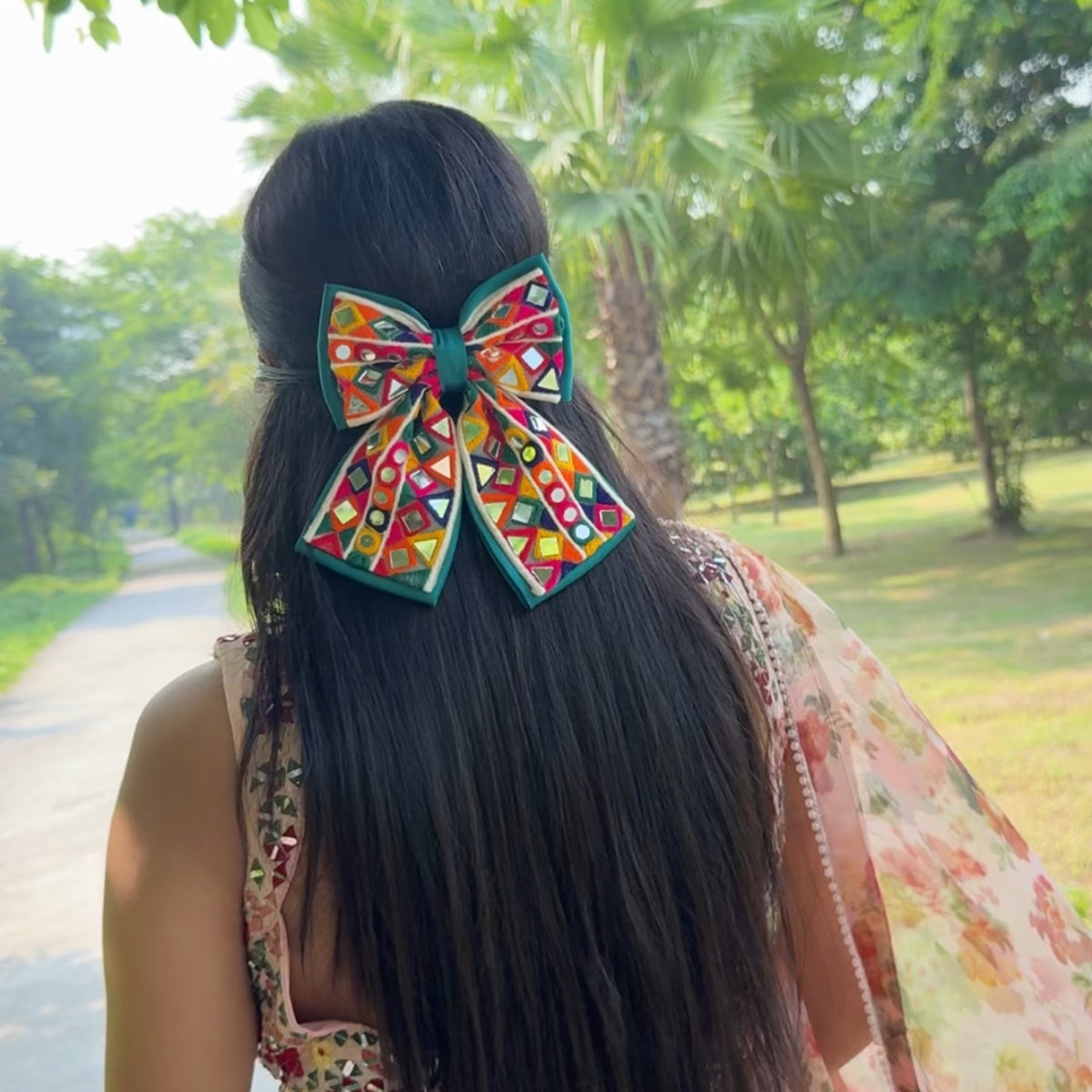 Garba Glow Bow