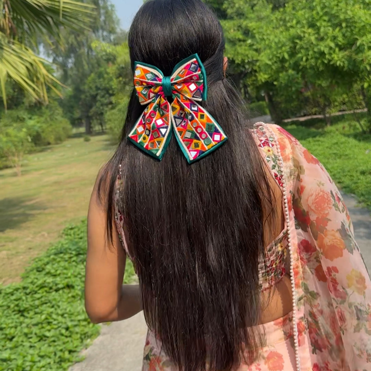 Garba Glow Bow