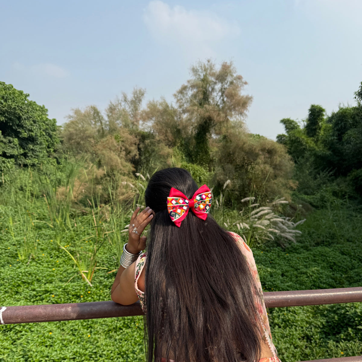 Utsav Bow Red